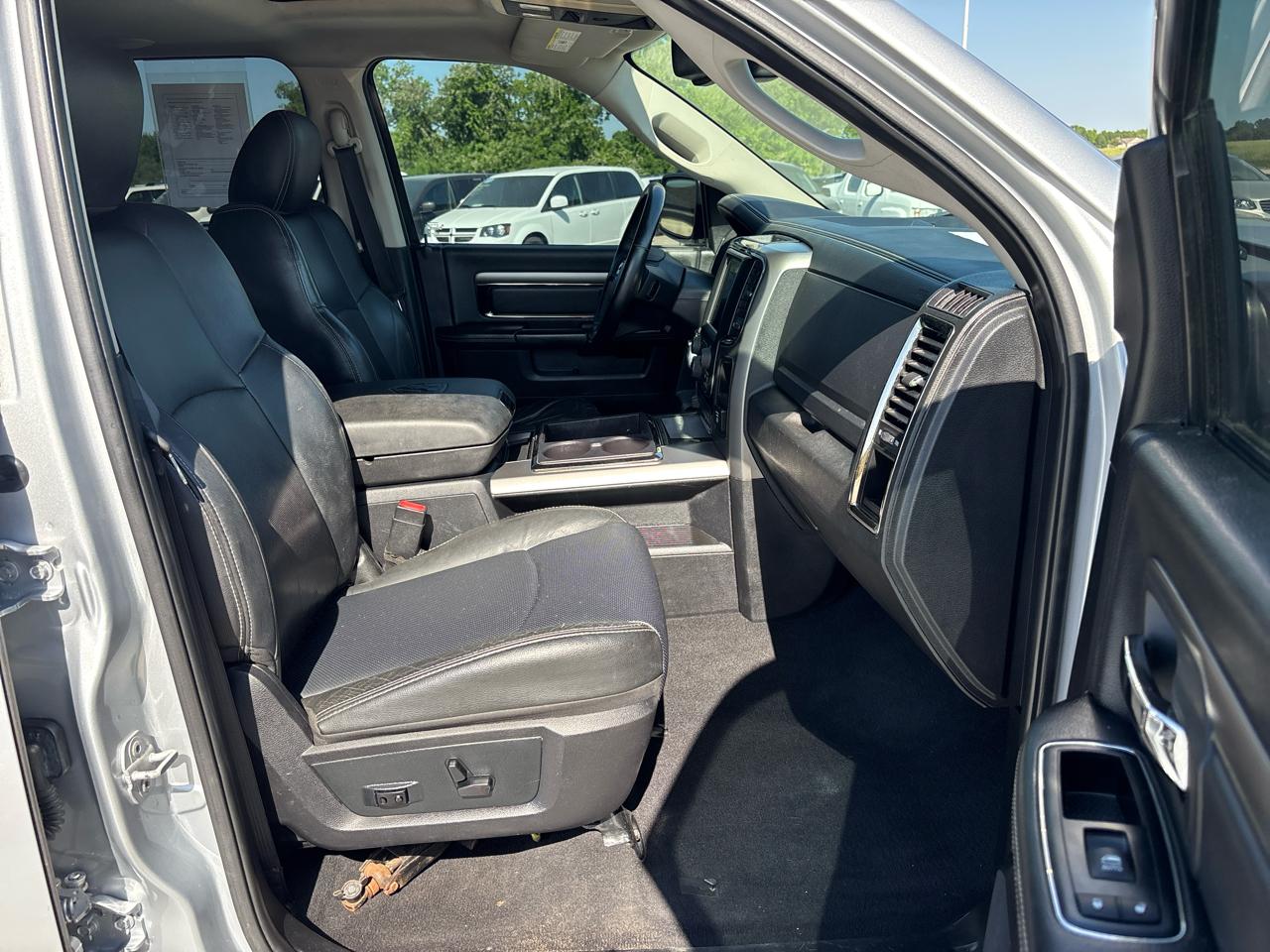 RAM 1500 4WD Quad Cab 140.5" Sport 2014