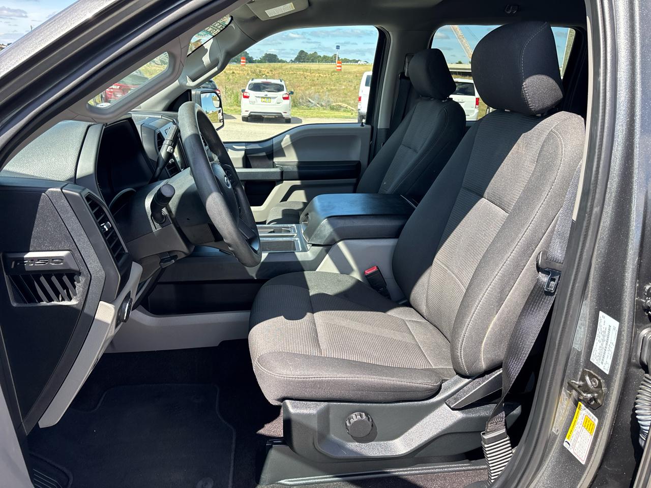 Ford F-150 4WD SuperCrew 145" STX 2020