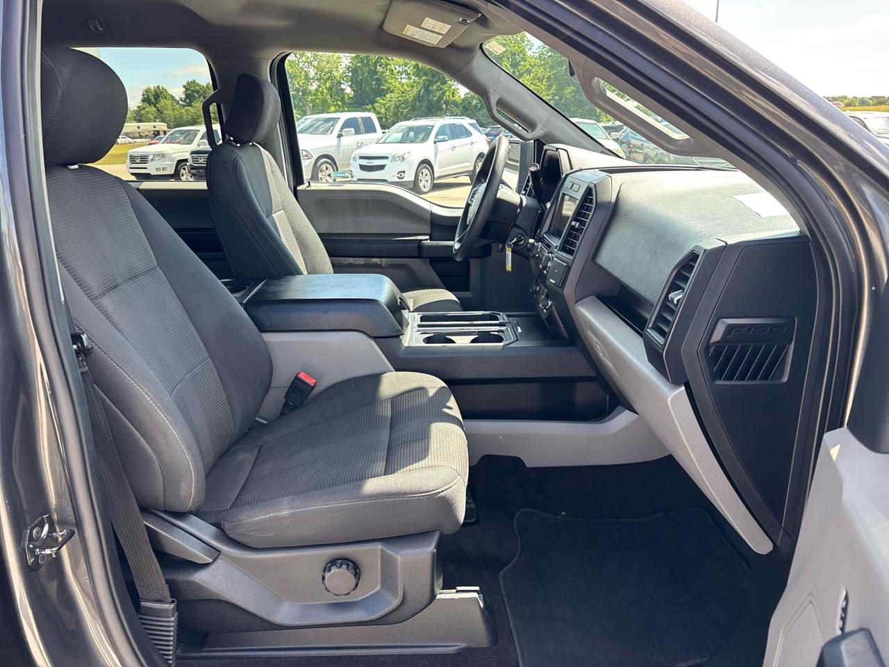 Ford F-150 4WD SuperCrew 145" STX 2020