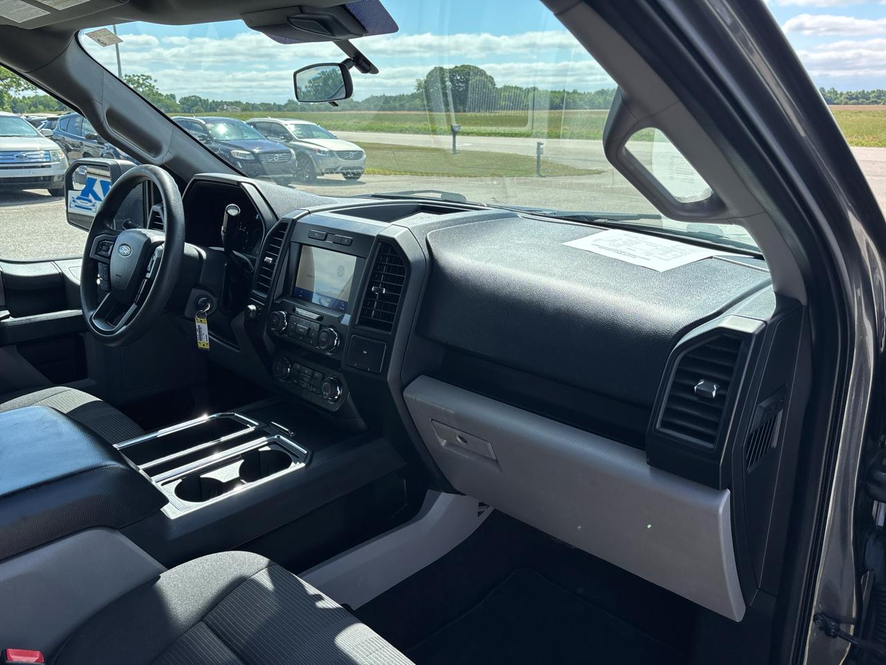 Ford F-150 4WD SuperCrew 145" STX 2020