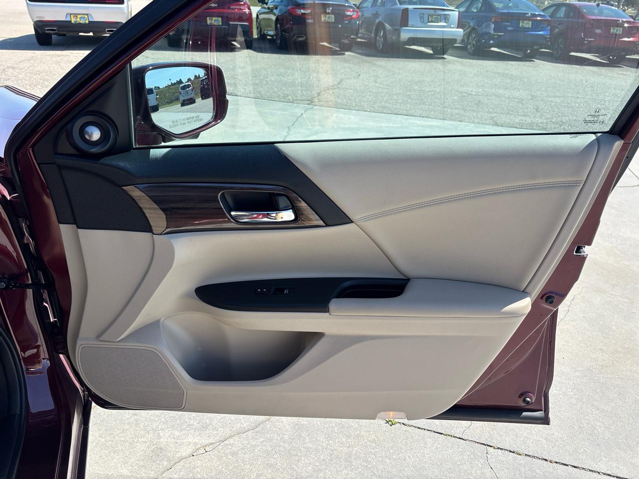 Honda Accord Sedan 4dr V6 Auto EX-L w/Navi & Honda Sensing 2016