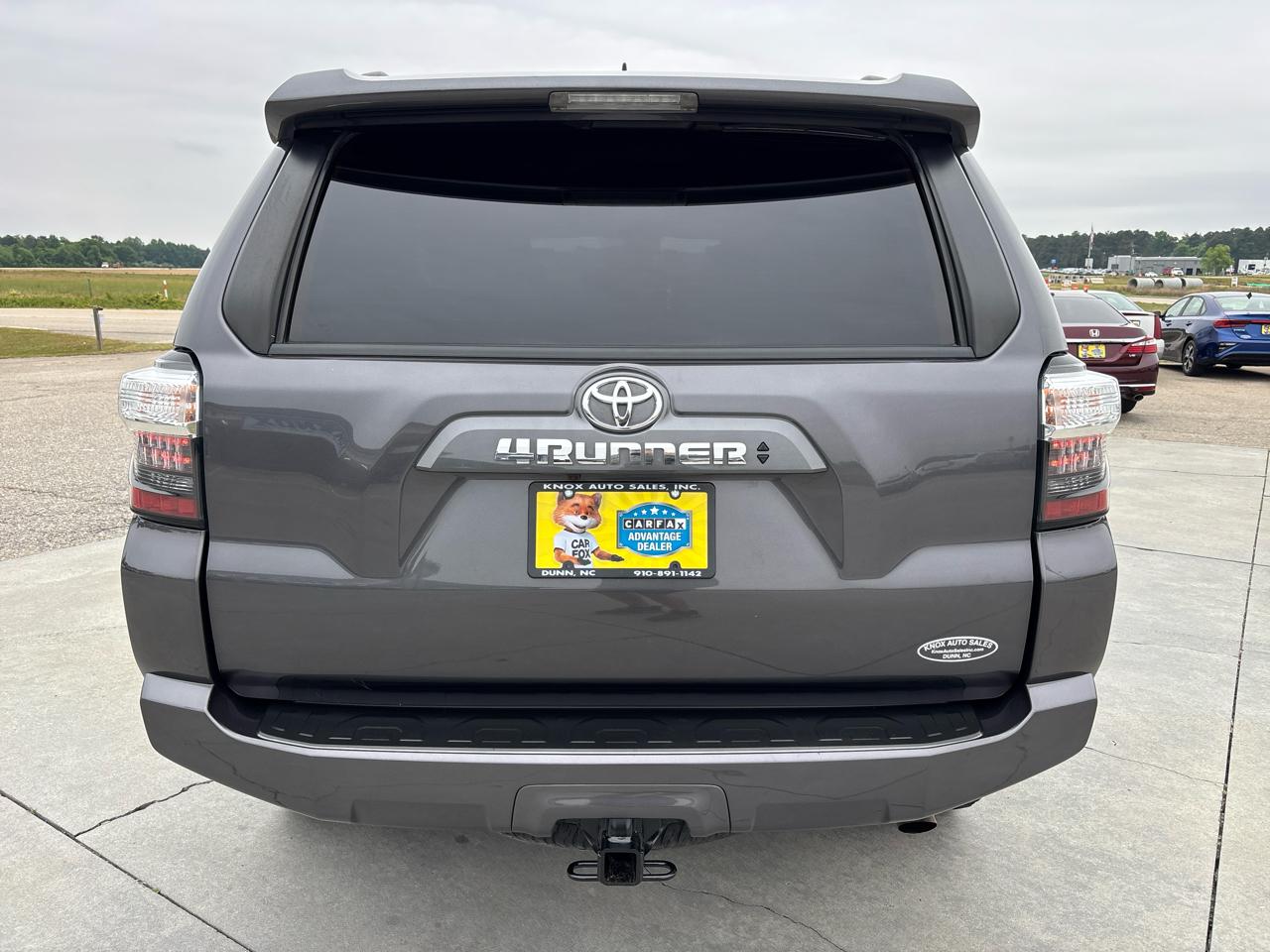 Toyota 4Runner SR5 4WD (Natl) 2022