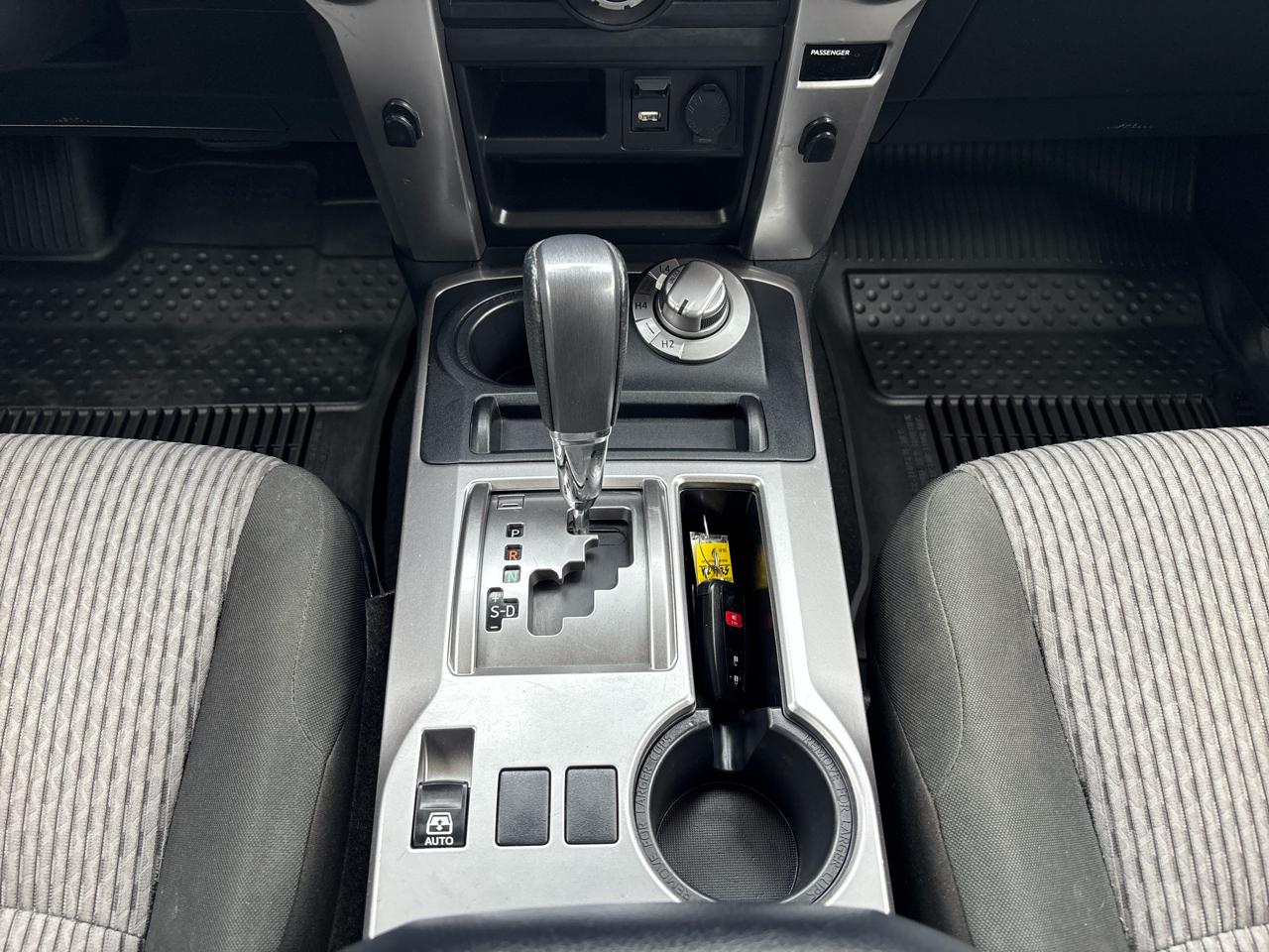 Toyota 4Runner SR5 4WD (Natl) 2022