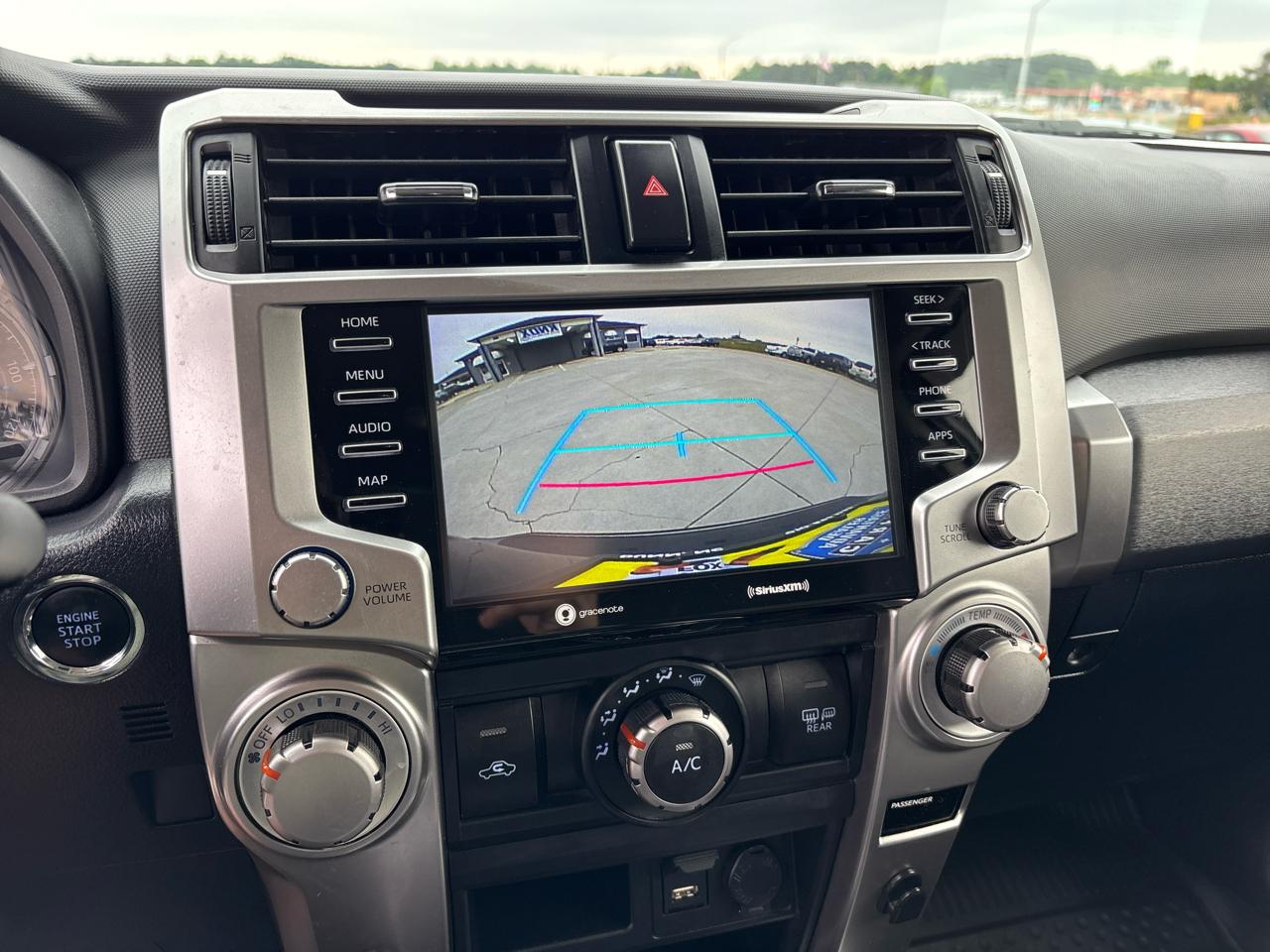 Toyota 4Runner SR5 4WD (Natl) 2022