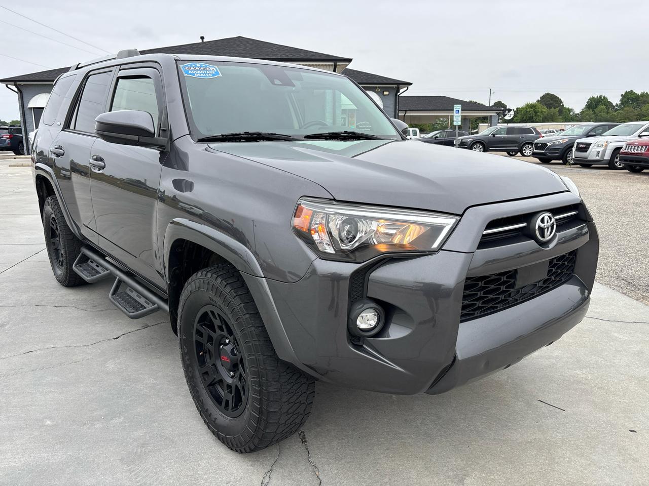 Toyota 4Runner SR5 4WD (Natl) 2022