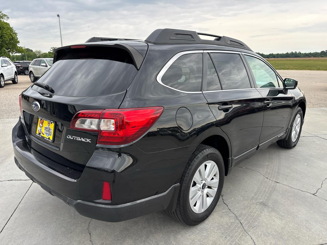 Subaru Outback 4dr Wgn 2.5i Premium 2015