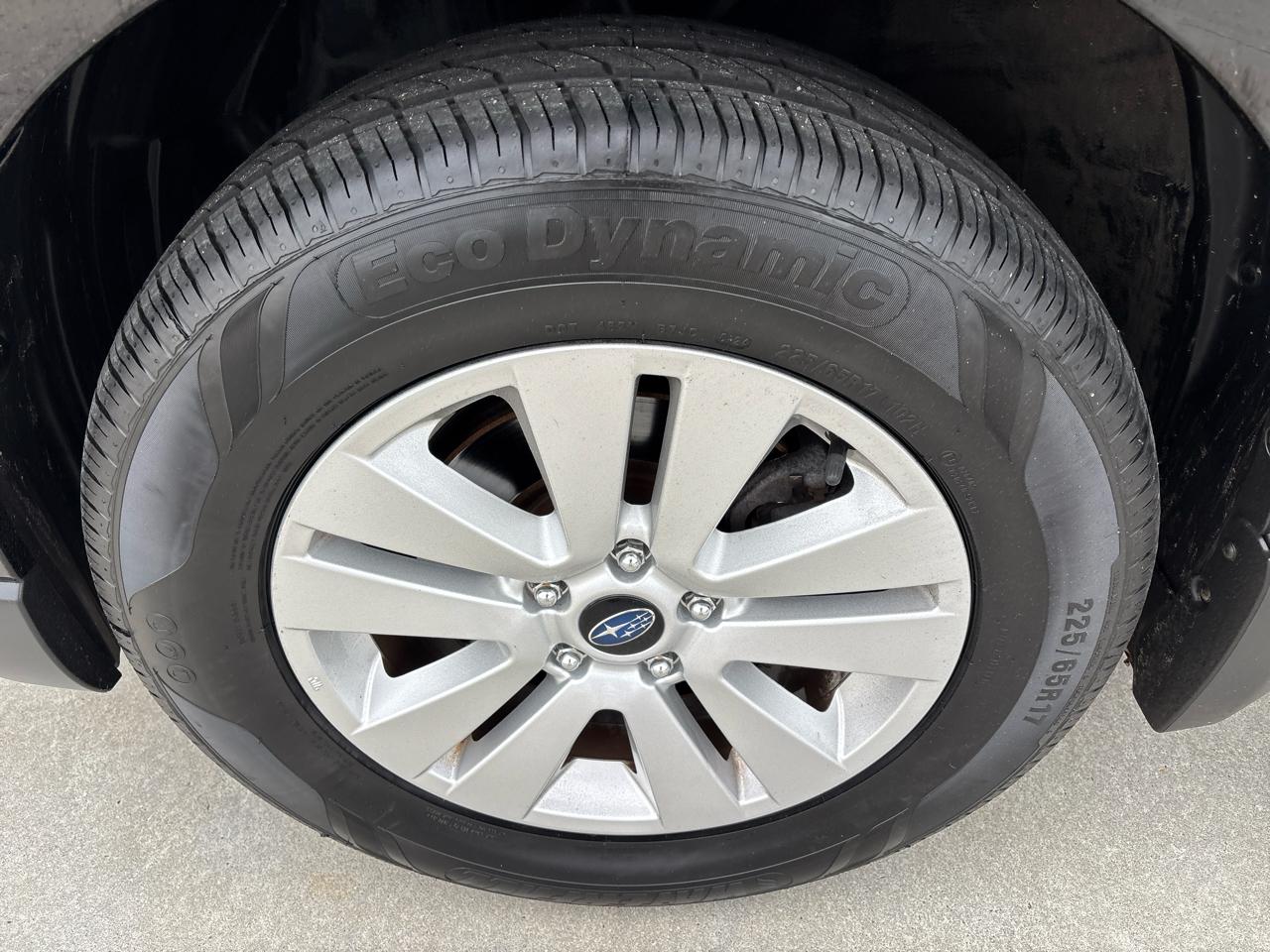Subaru Outback 4dr Wgn 2.5i Premium 2015