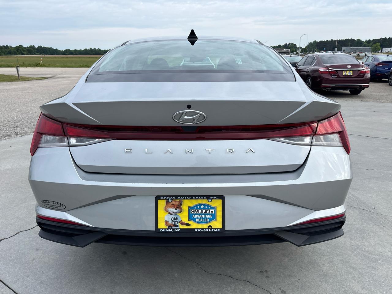 Hyundai Elantra SE IVT 2021