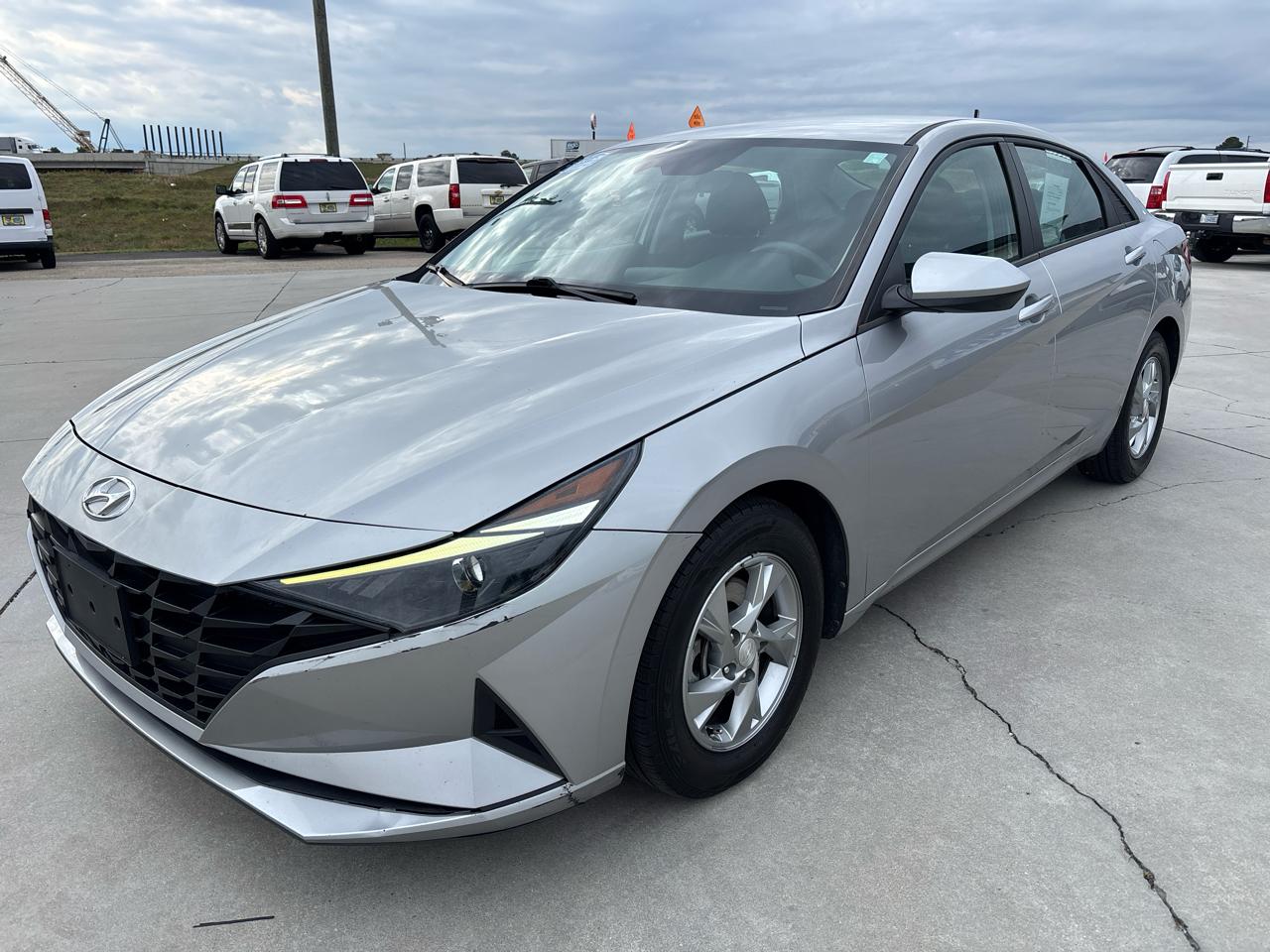 Hyundai Elantra SE IVT 2021