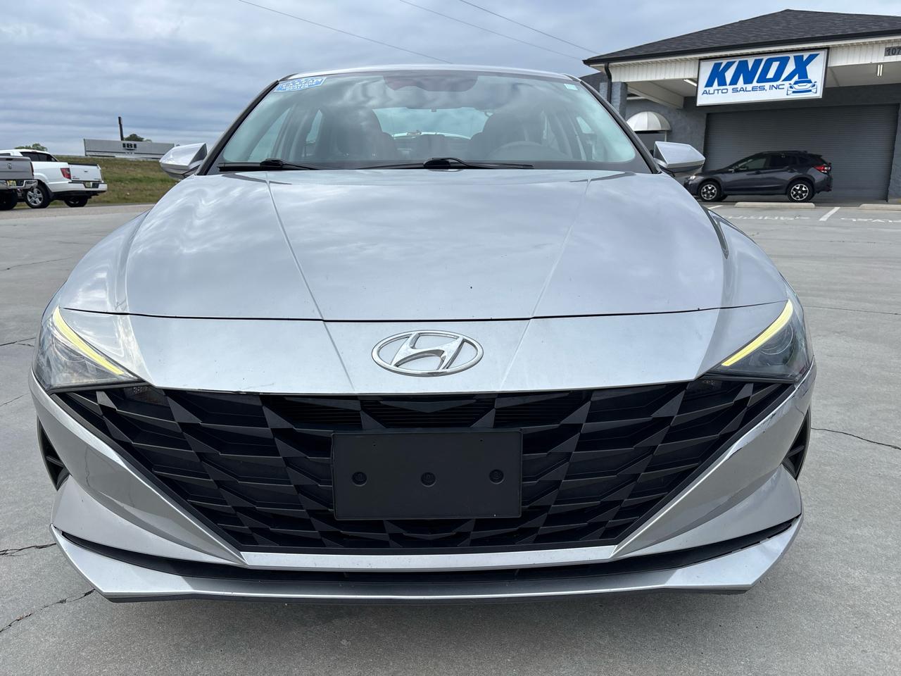Hyundai Elantra SE IVT 2021