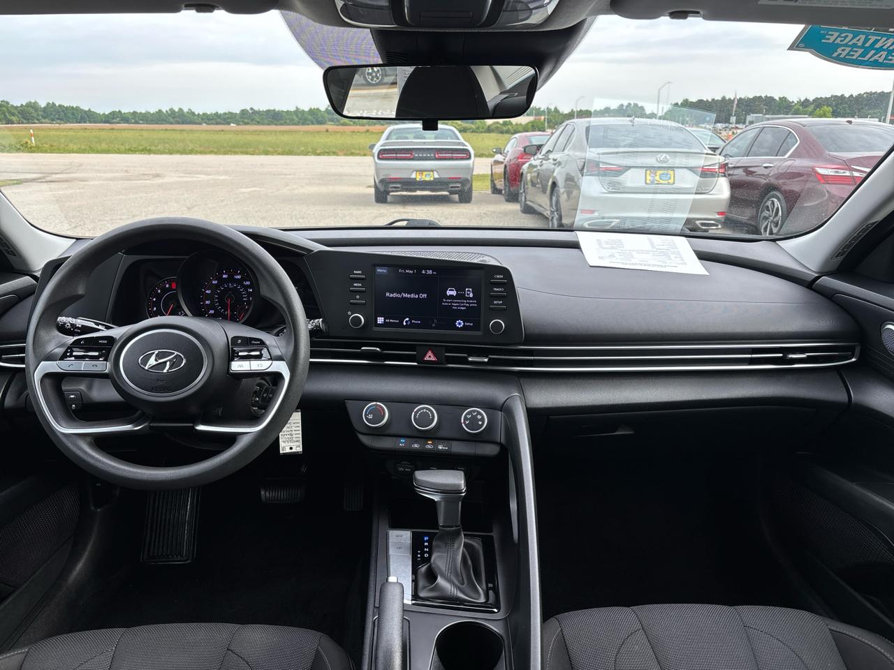 Hyundai Elantra SE IVT 2021