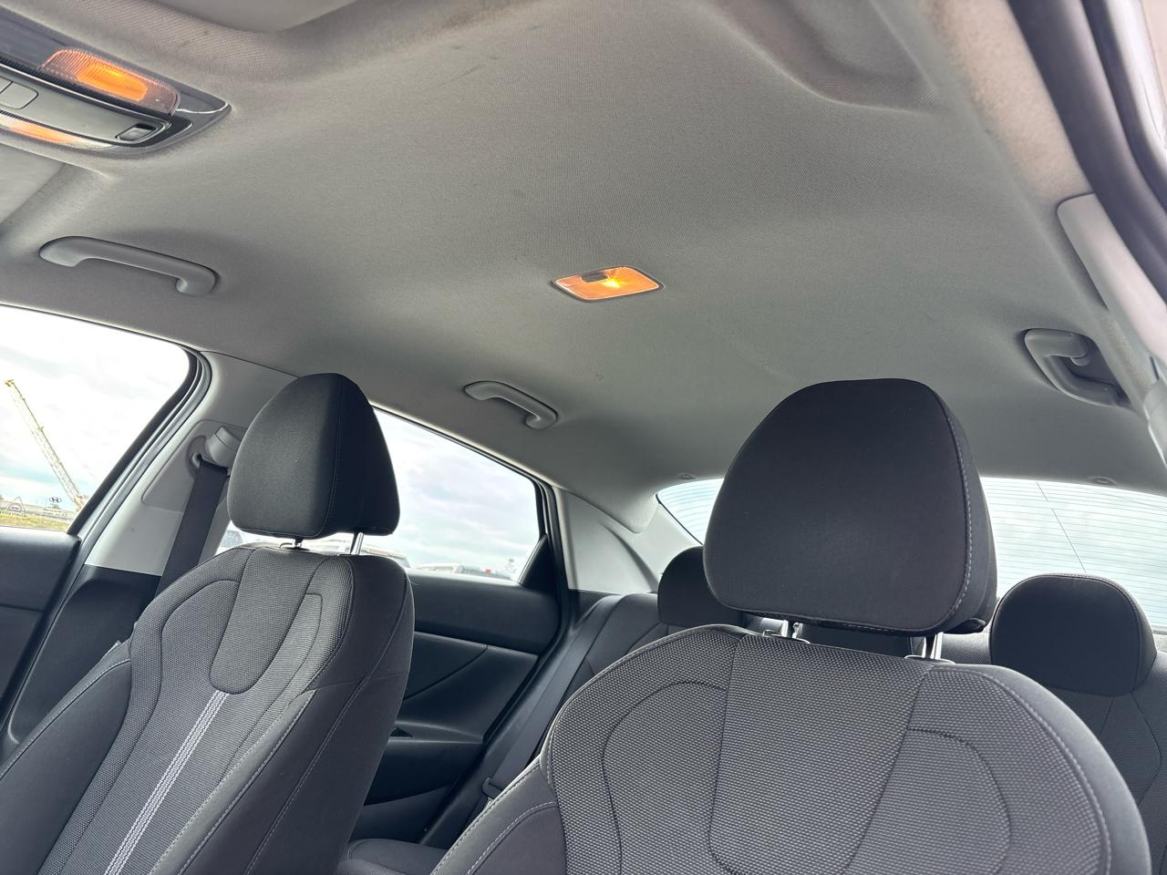 Hyundai Elantra SE IVT 2021