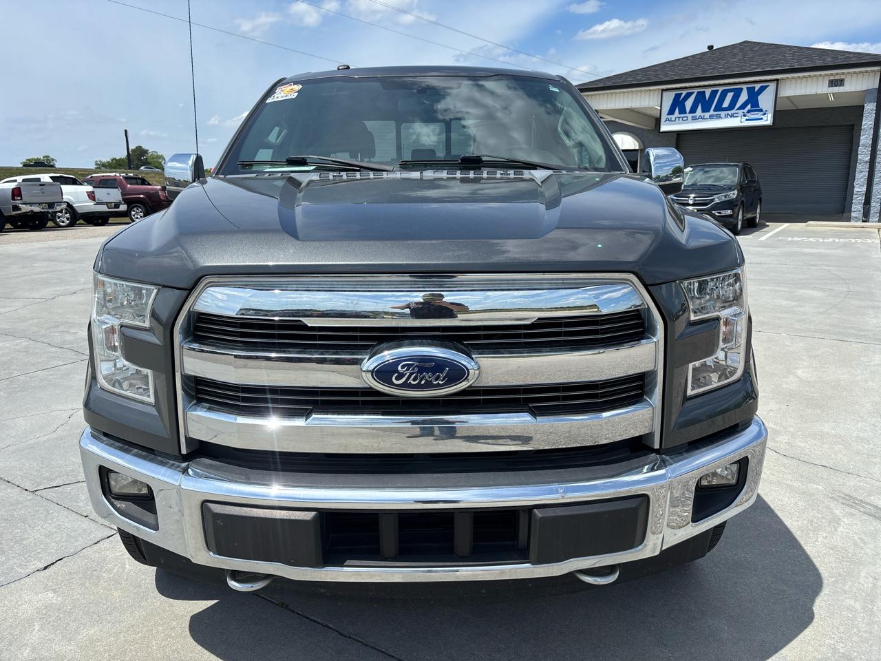 Ford F-150 4WD SuperCrew 145" Lariat 2017