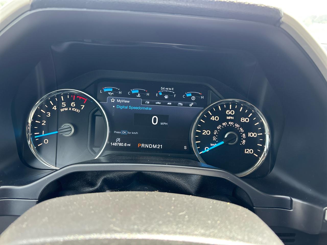 Ford F-150 4WD SuperCrew 145" Lariat 2017