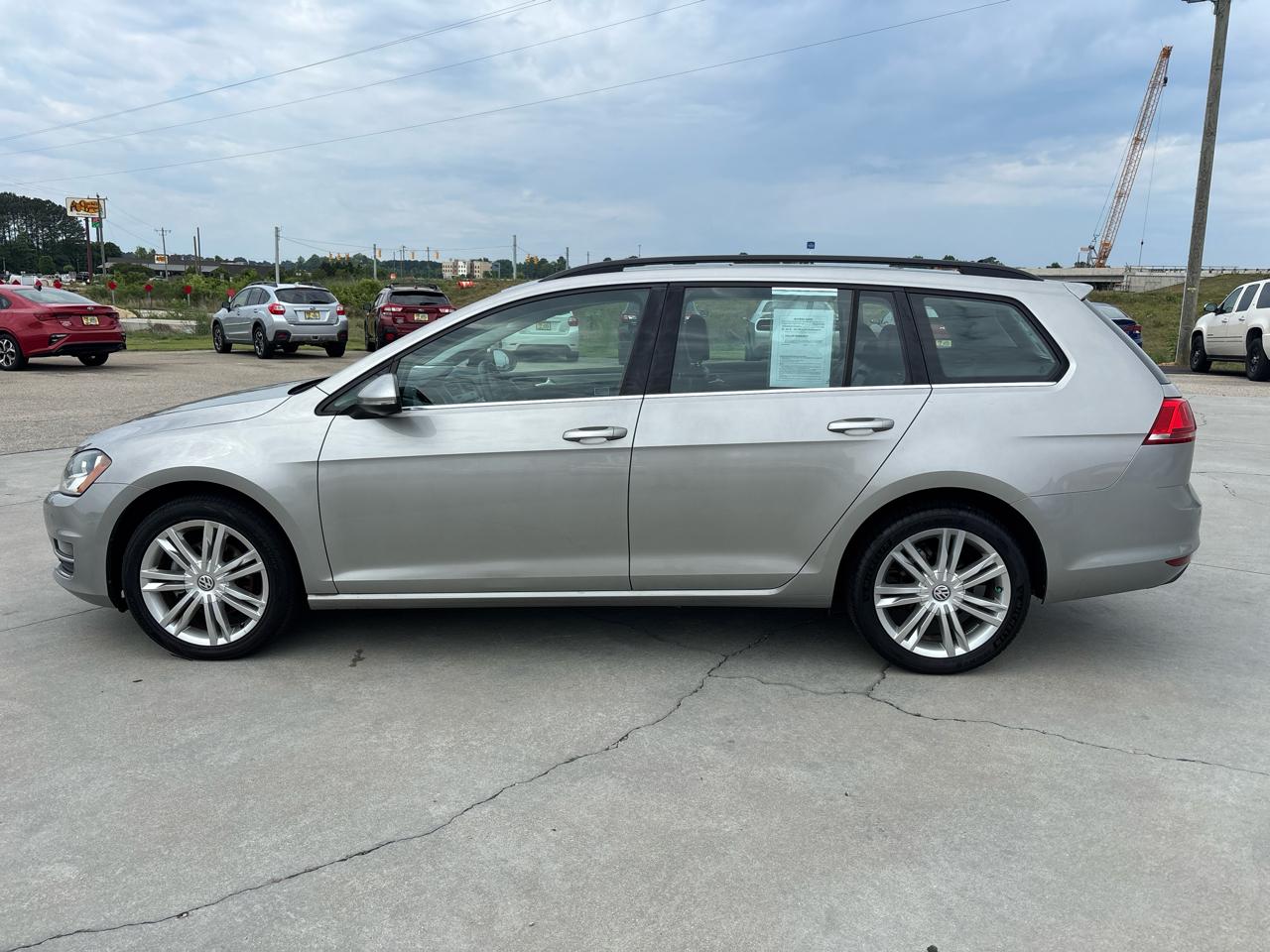 Volkswagen Golf SportWagen TDI SE 6A 2015