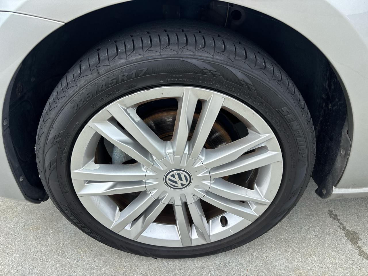 Volkswagen Golf SportWagen TDI SE 6A 2015