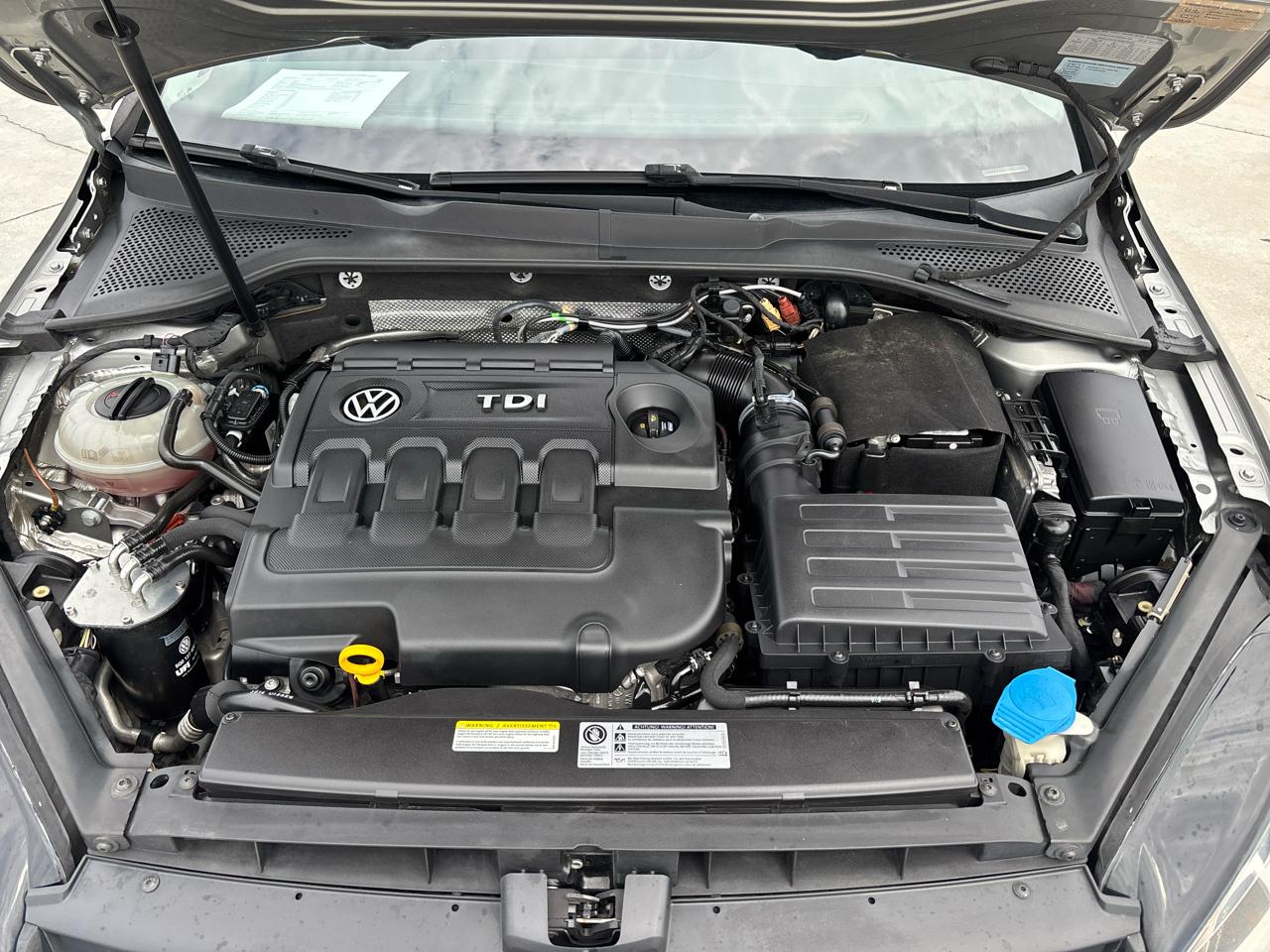 Volkswagen Golf SportWagen TDI SE 6A 2015