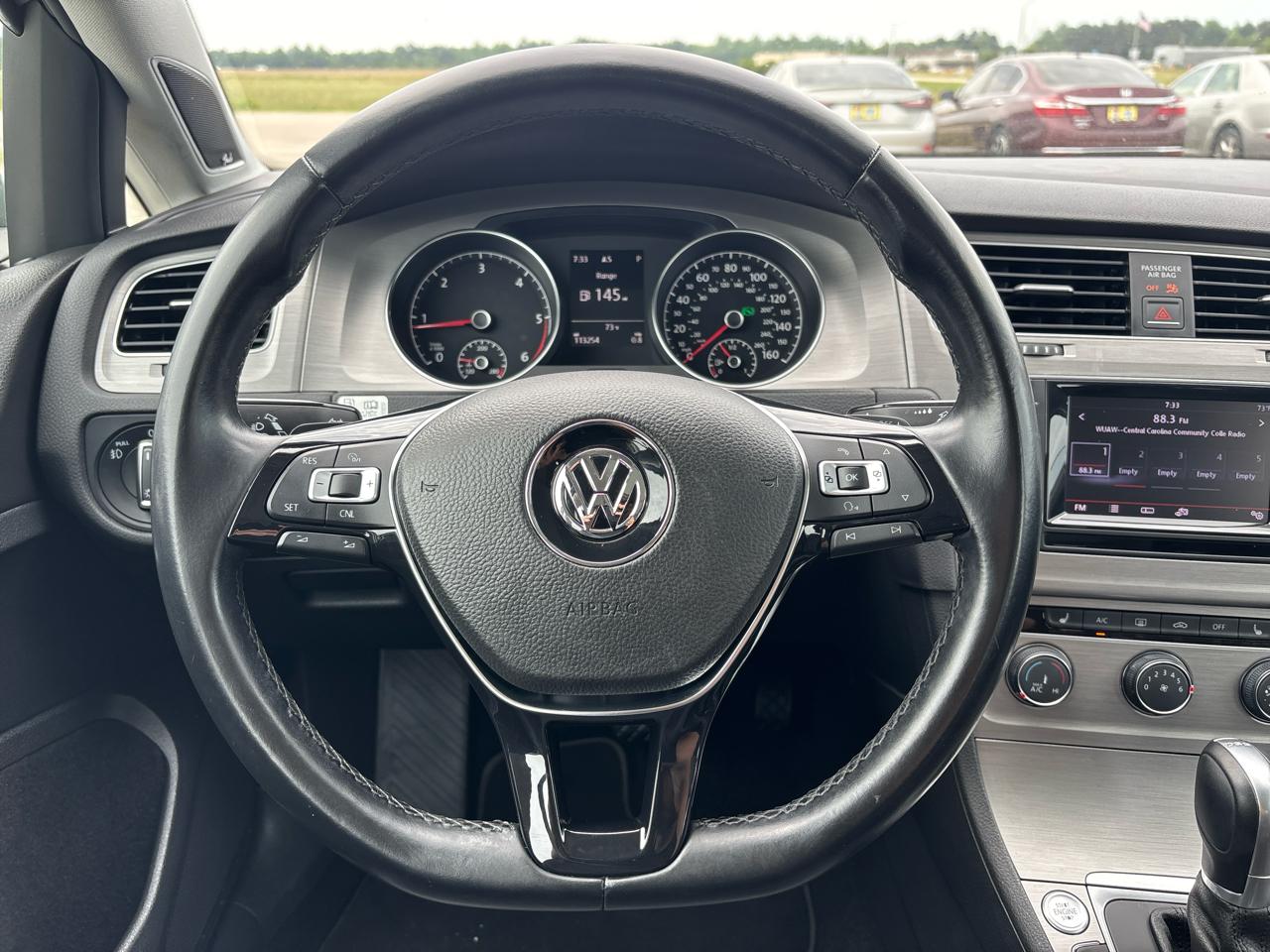 Volkswagen Golf SportWagen TDI SE 6A 2015