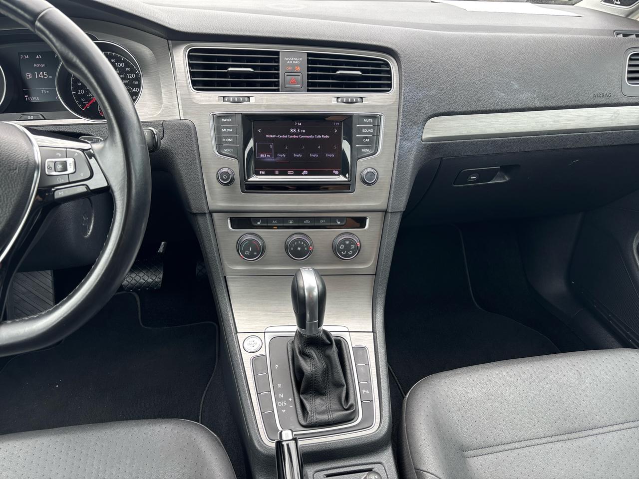 Volkswagen Golf SportWagen TDI SE 6A 2015