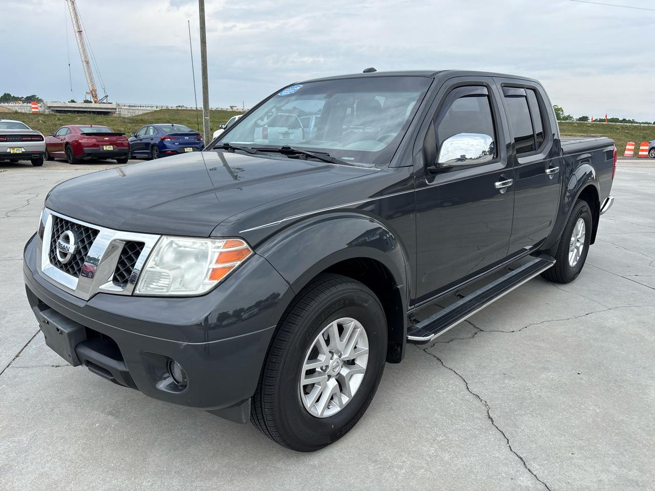 Nissan Frontier 2WD Crew Cab SWB Auto SV 2015