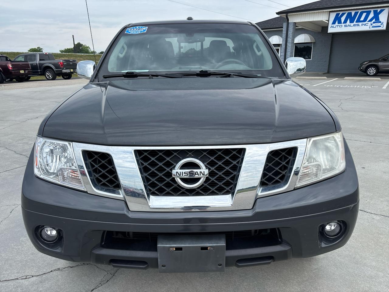 Nissan Frontier 2WD Crew Cab SWB Auto SV 2015