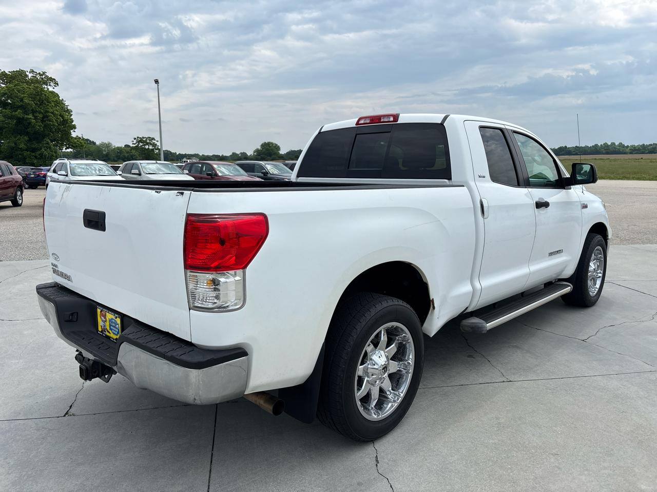 Toyota Tundra 2WD Truck Double Cab 5.7L V8 6-Spd AT SR5 (Natl) 2010