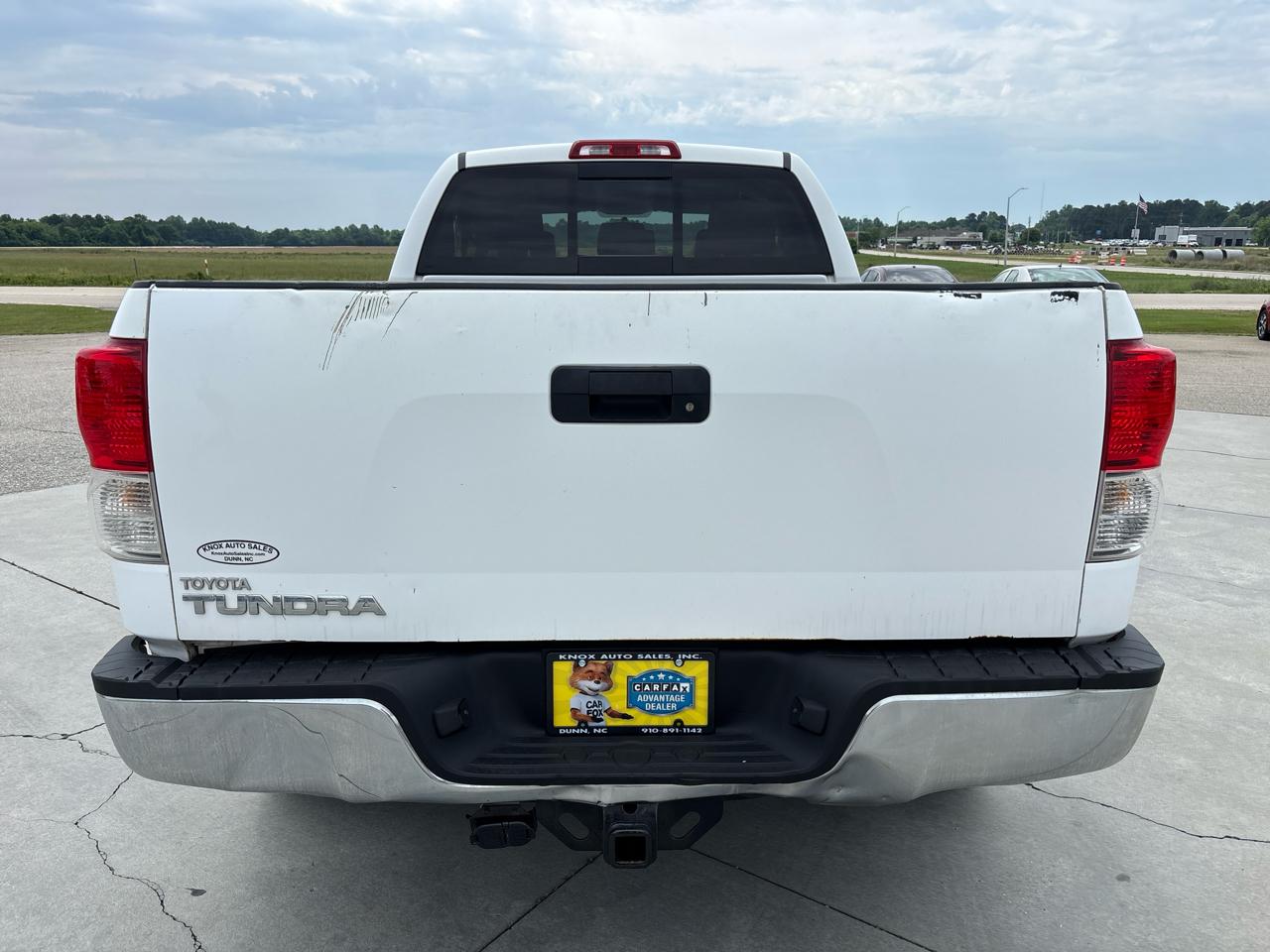 Toyota Tundra 2WD Truck Double Cab 5.7L V8 6-Spd AT SR5 (Natl) 2010