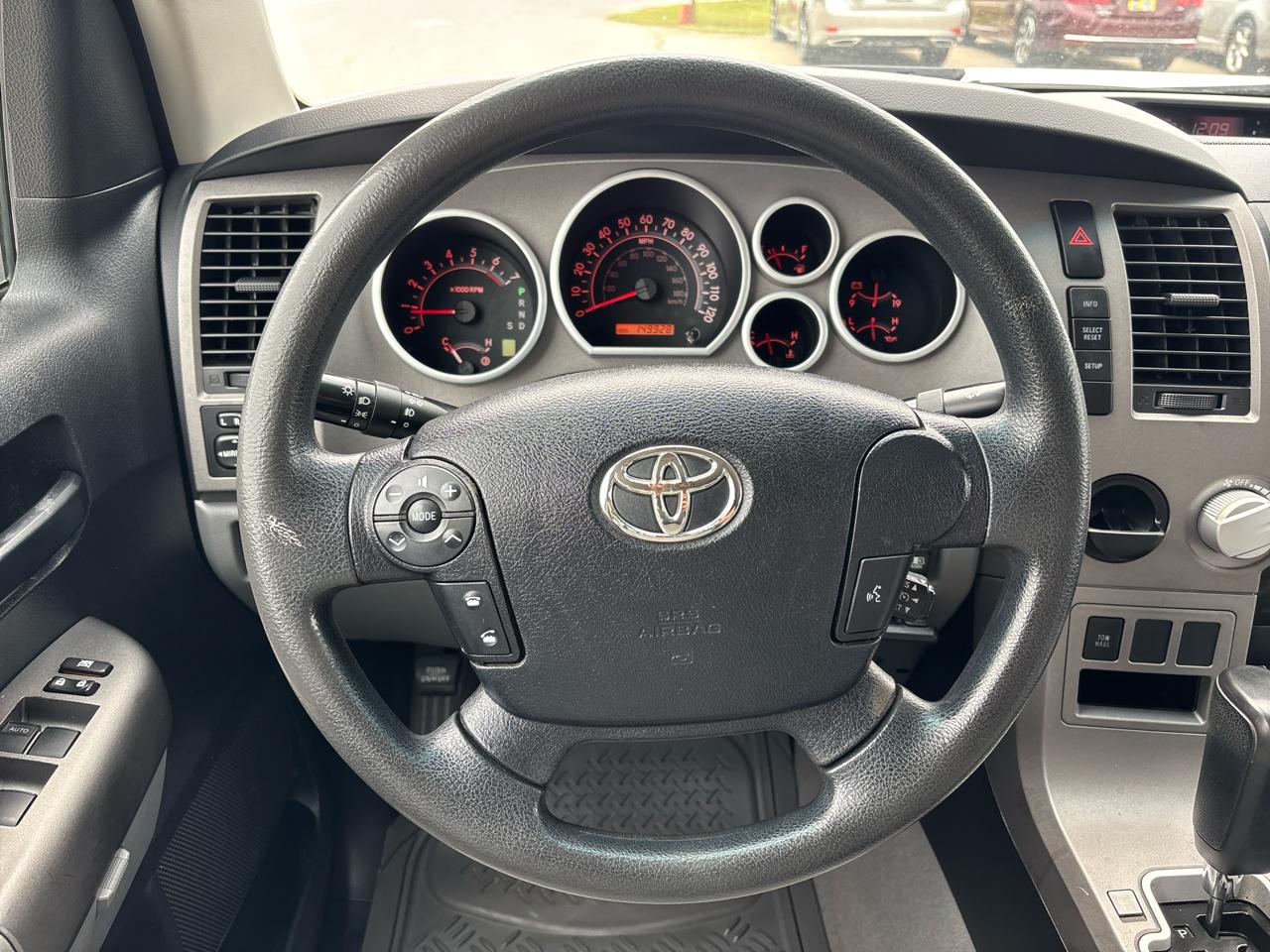 Toyota Tundra 2WD Truck Double Cab 5.7L V8 6-Spd AT SR5 (Natl) 2010