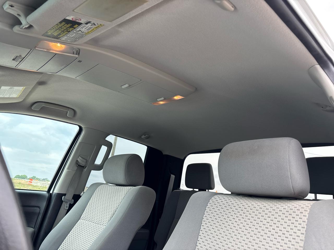 Toyota Tundra 2WD Truck Double Cab 5.7L V8 6-Spd AT SR5 (Natl) 2010