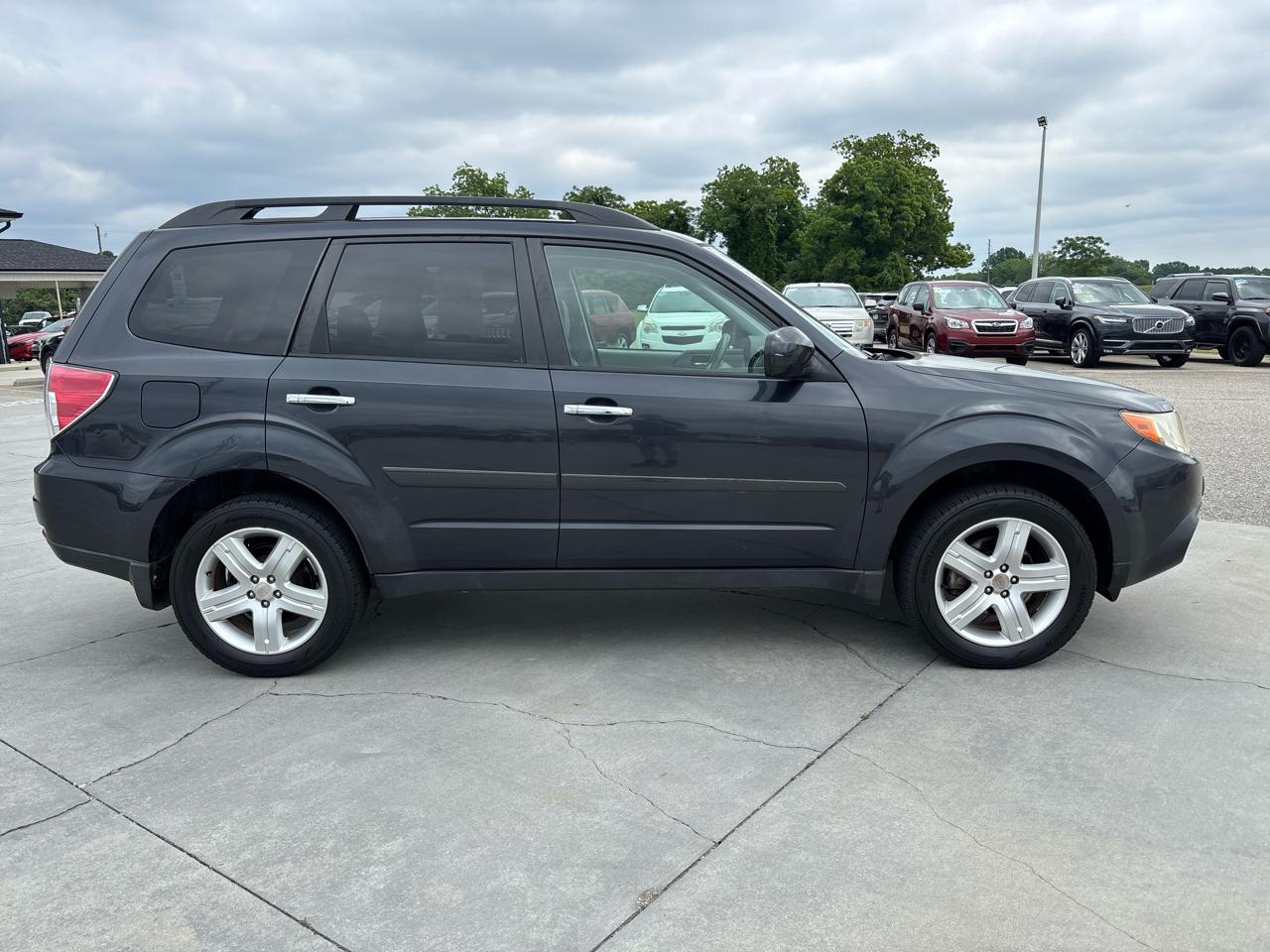 Subaru Forester 4dr Auto 2.5X Limited 2010