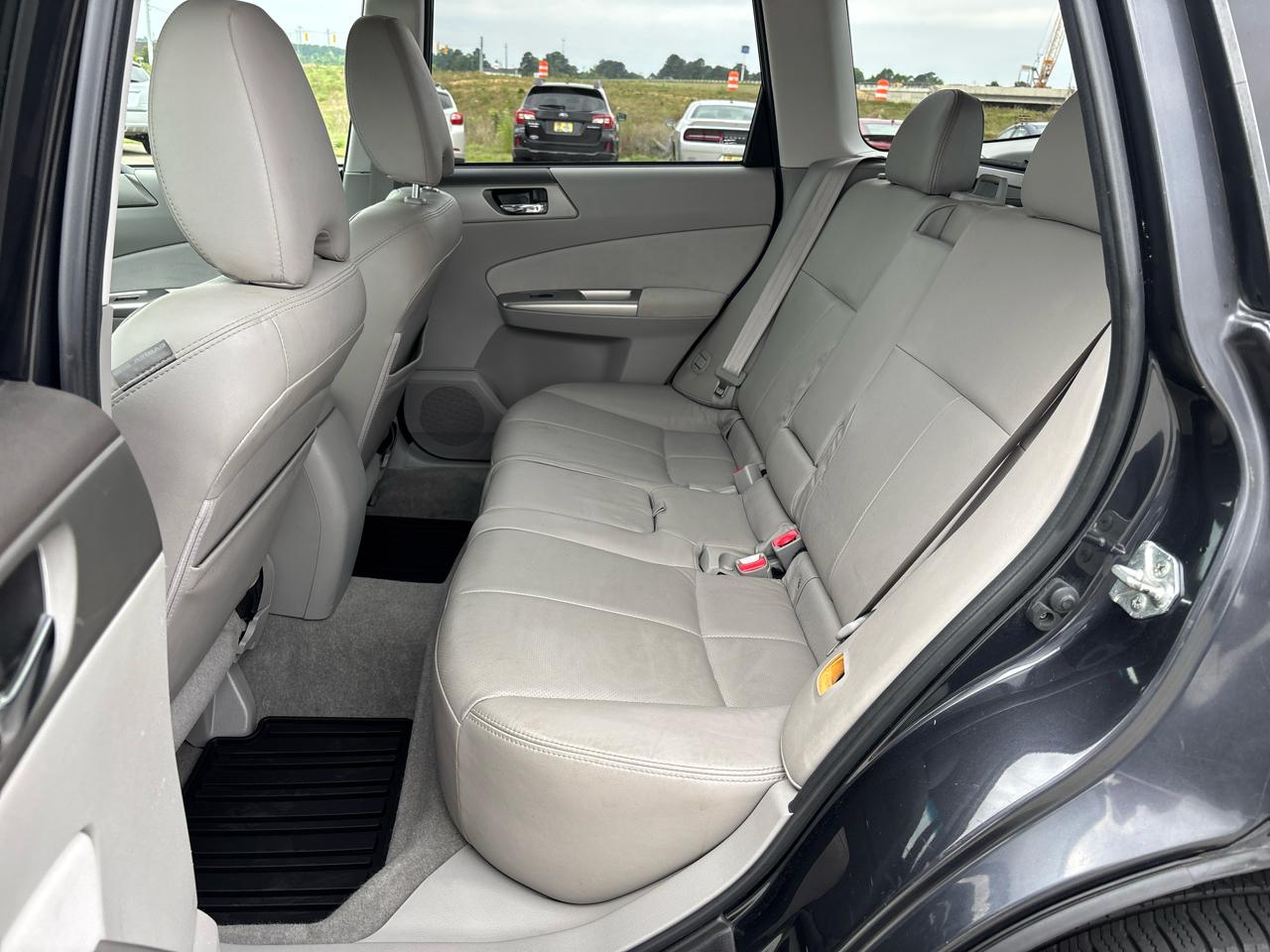 Subaru Forester 4dr Auto 2.5X Limited 2010