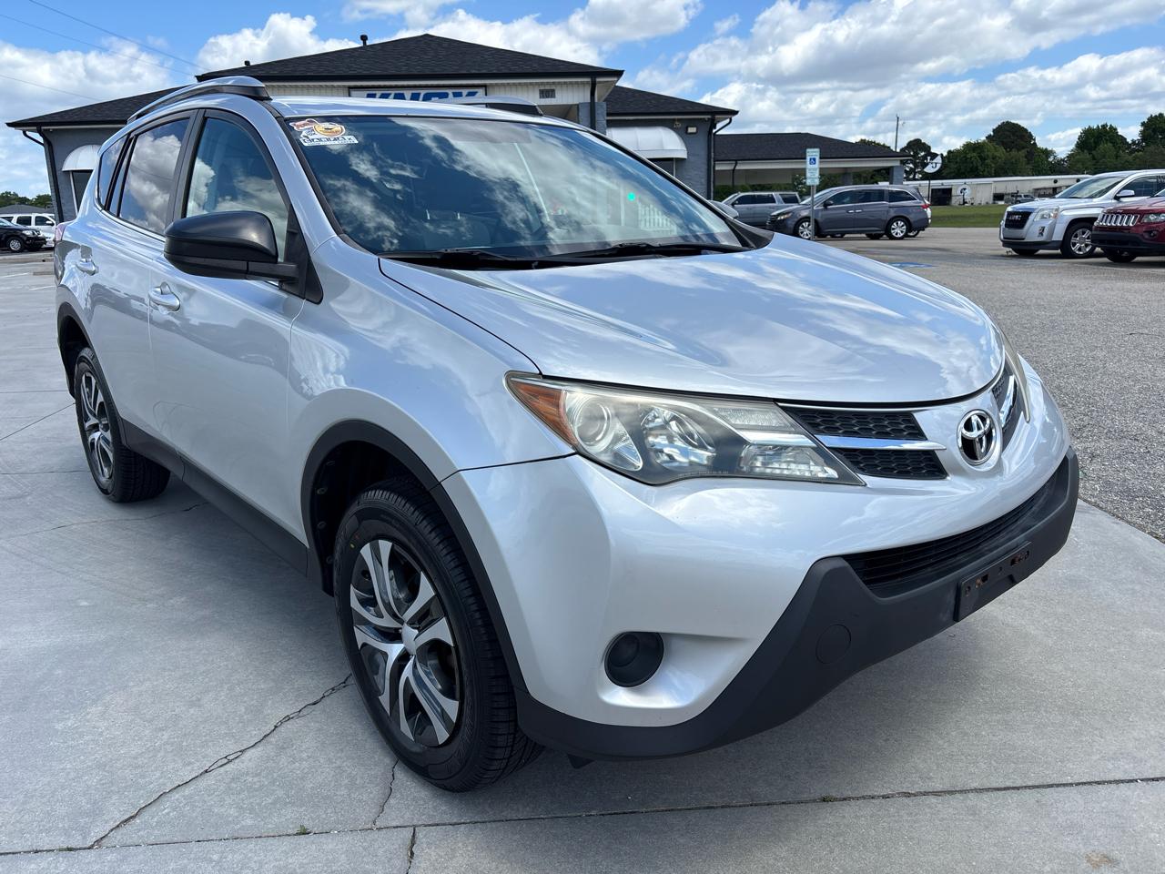 Toyota RAV4 FWD 4dr LE (Natl) 2013