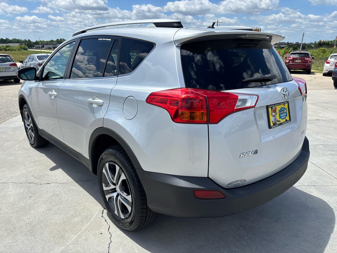 Toyota RAV4 FWD 4dr LE (Natl) 2013