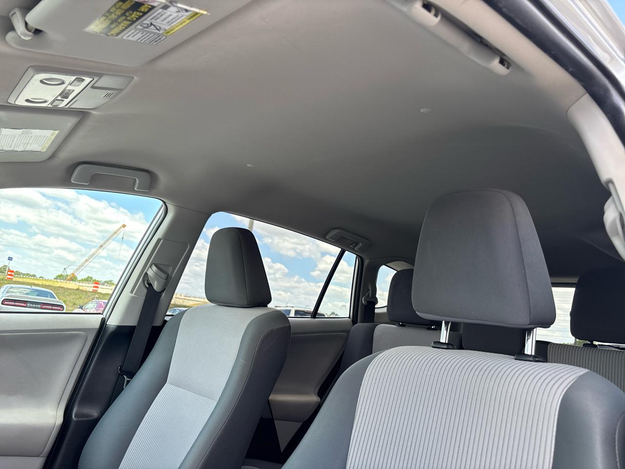 Toyota RAV4 FWD 4dr LE (Natl) 2013