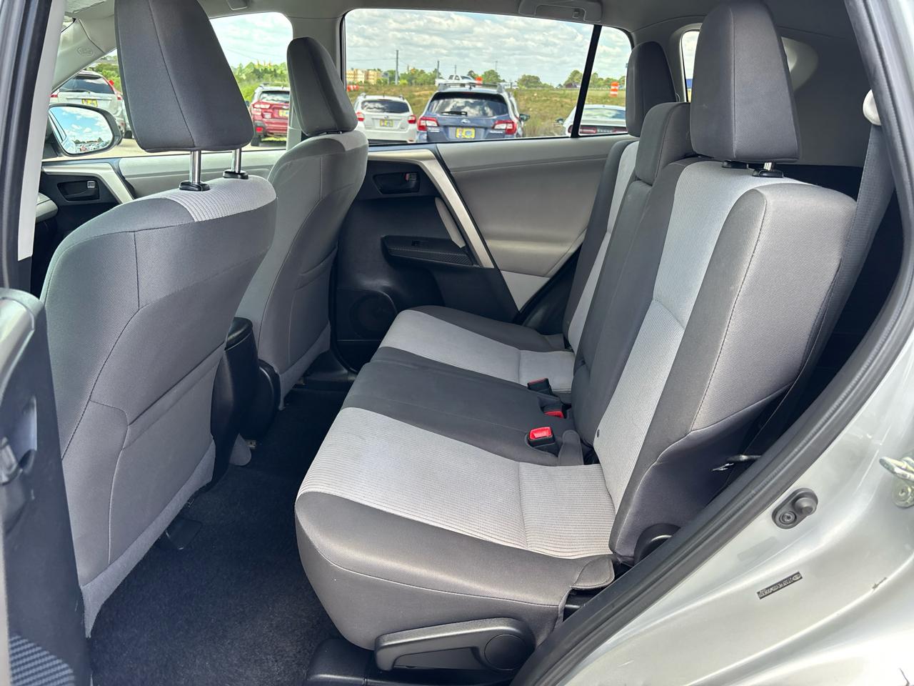 Toyota RAV4 FWD 4dr LE (Natl) 2013