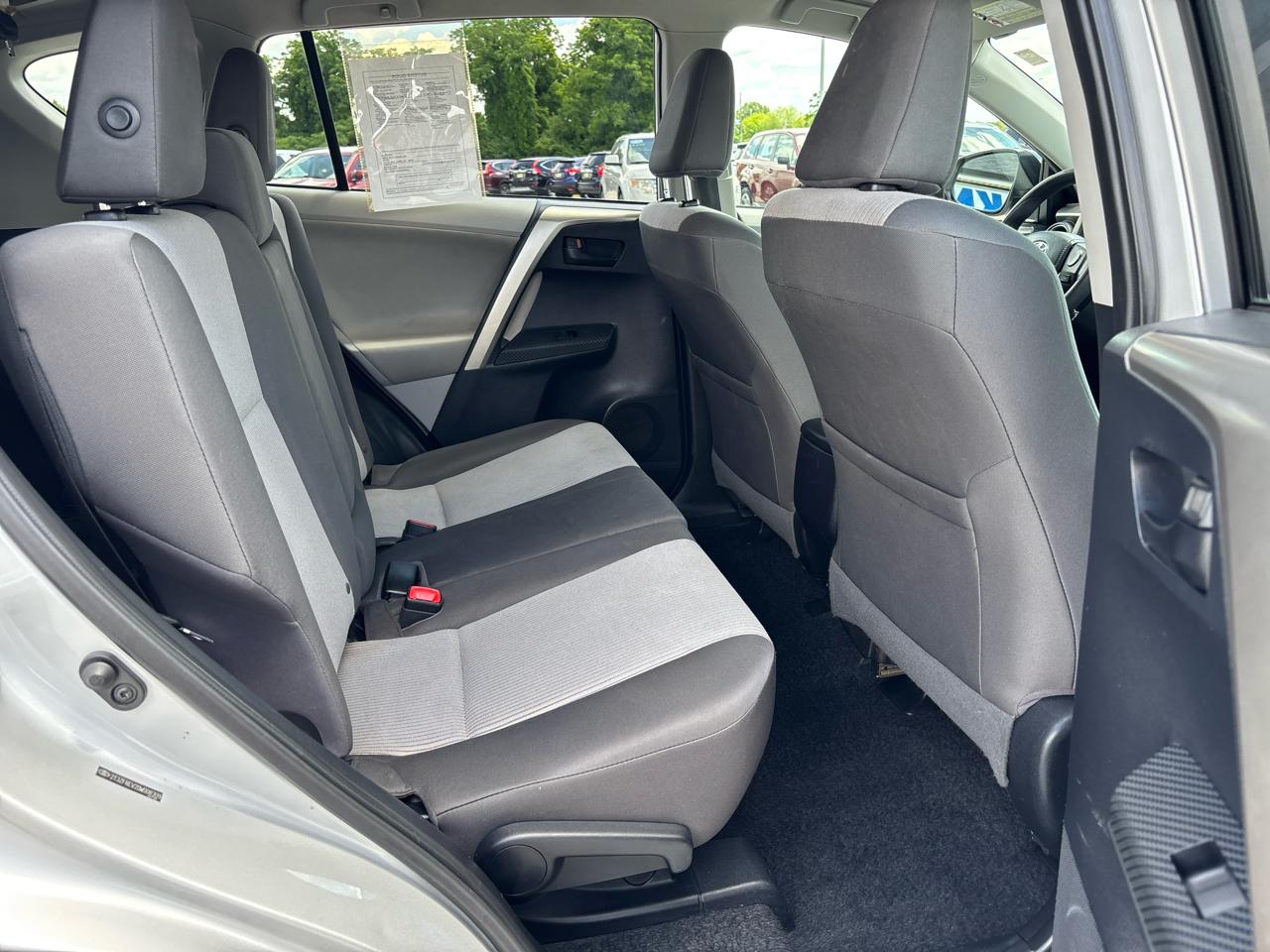 Toyota RAV4 FWD 4dr LE (Natl) 2013