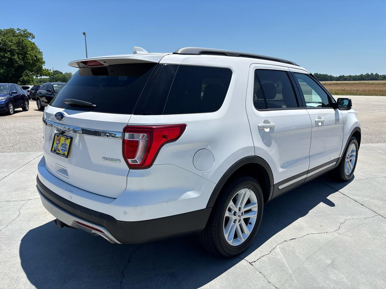 Ford Explorer FWD 4dr XLT 2016