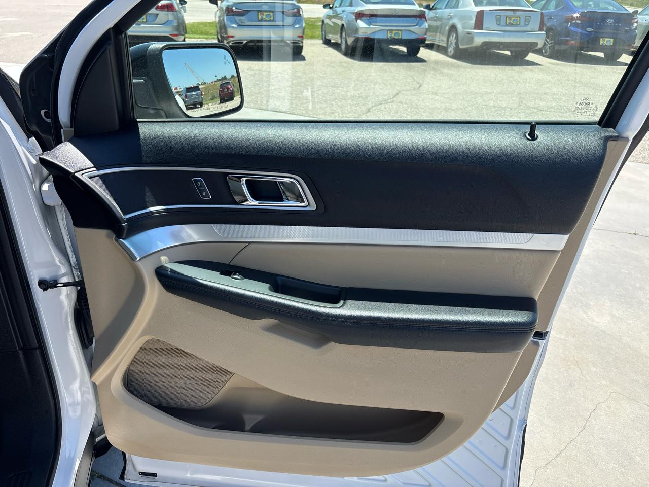 Ford Explorer FWD 4dr XLT 2016