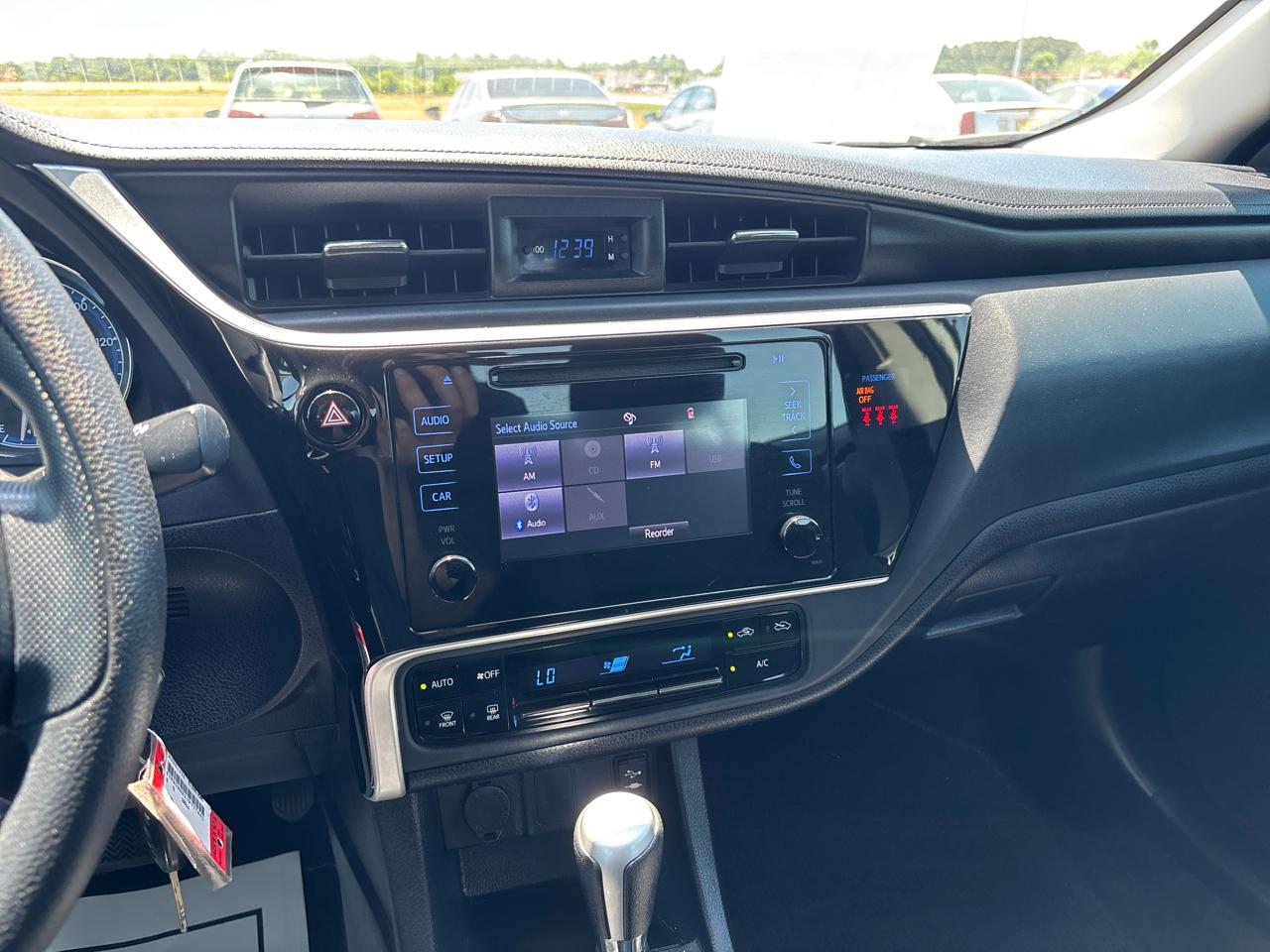 Toyota Corolla 4dr Sdn LE Auto 2018