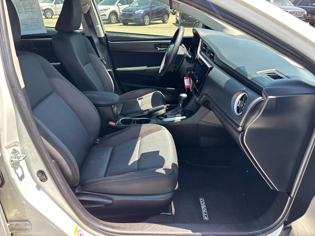 Toyota Corolla 4dr Sdn LE Auto 2018