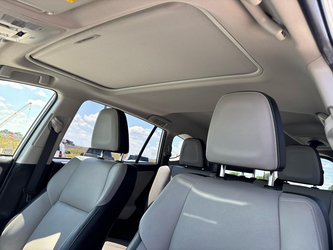 Toyota RAV4 Hybrid Limited AWD (Natl) 2018