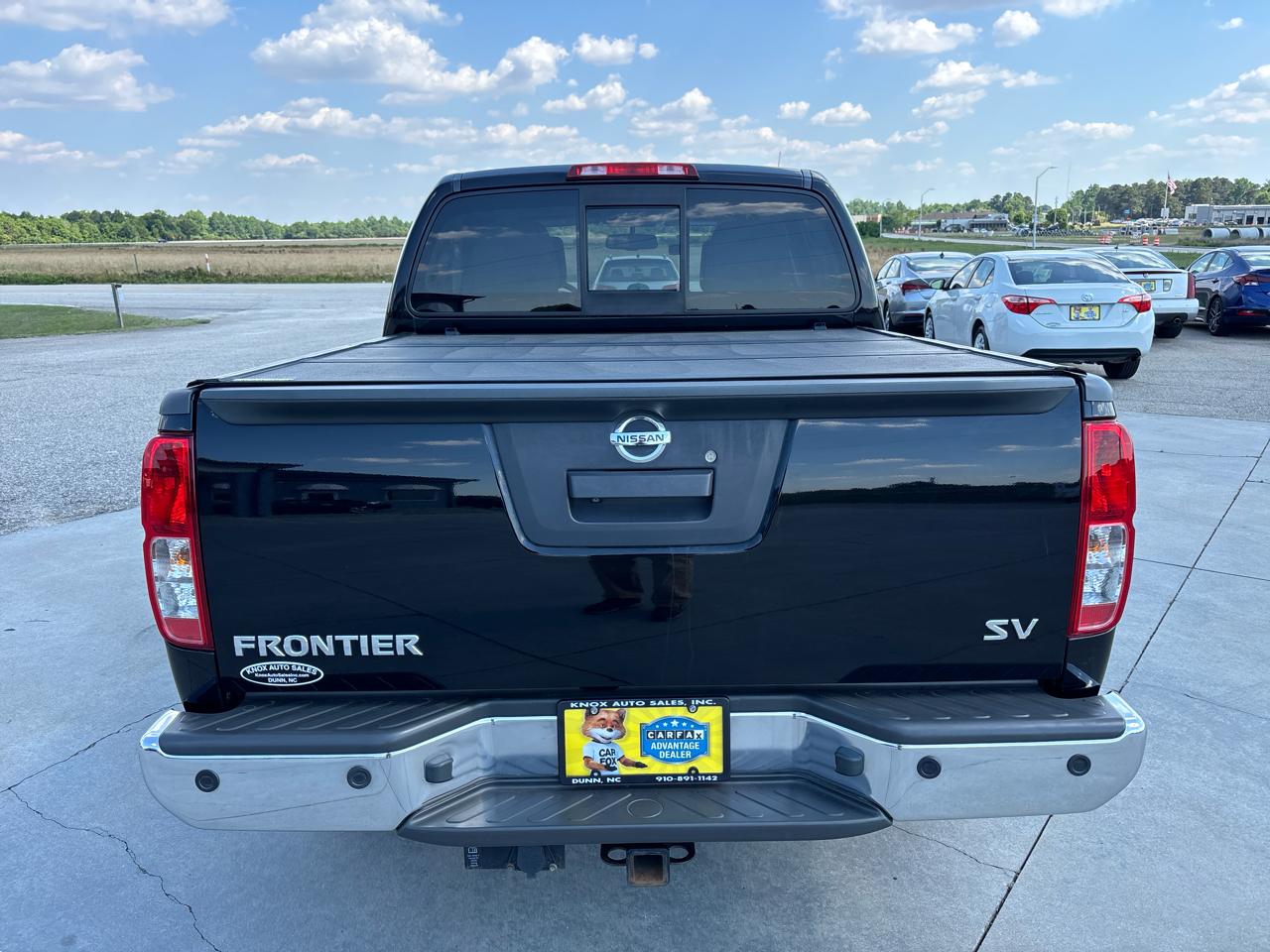 Nissan Frontier 2WD Crew Cab SWB Auto SV 2015