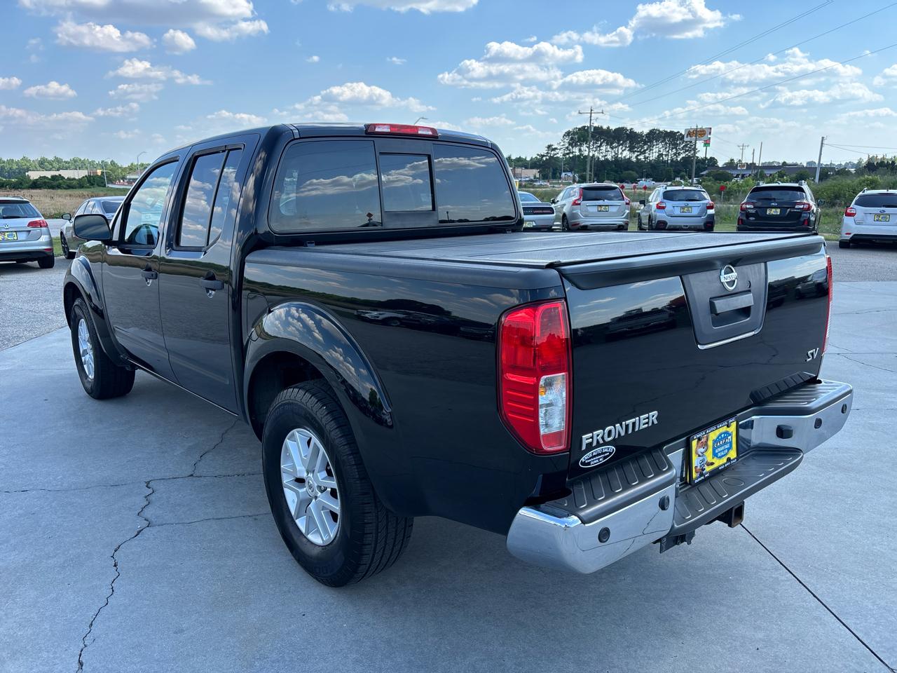 Nissan Frontier 2WD Crew Cab SWB Auto SV 2015