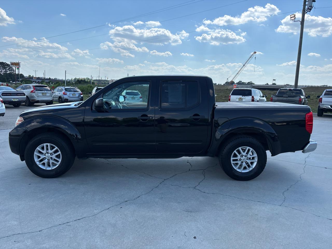 Nissan Frontier 2WD Crew Cab SWB Auto SV 2015