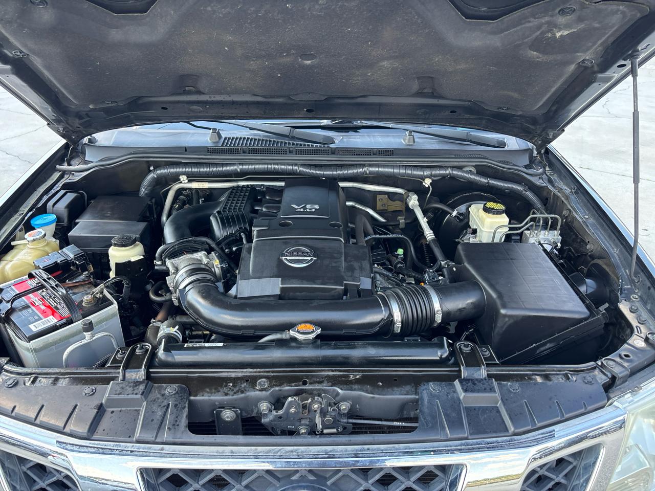 Nissan Frontier 2WD Crew Cab SWB Auto SV 2015