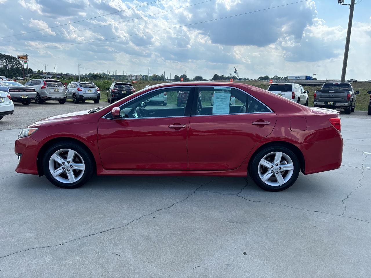 Toyota Camry 2014.5 4dr Sdn I4 Auto SE (Natl) 2013