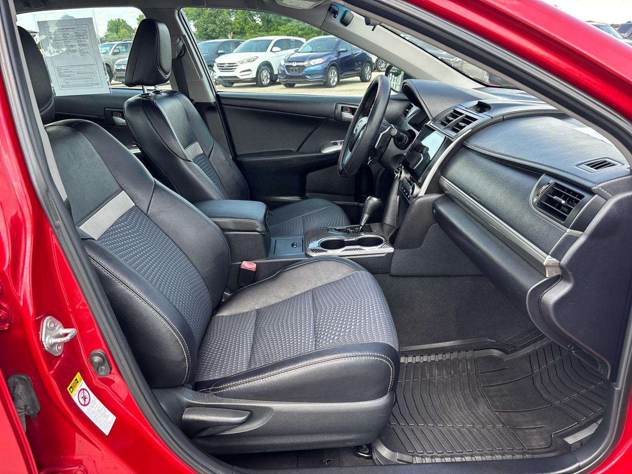 Toyota Camry 2014.5 4dr Sdn I4 Auto SE (Natl) 2013