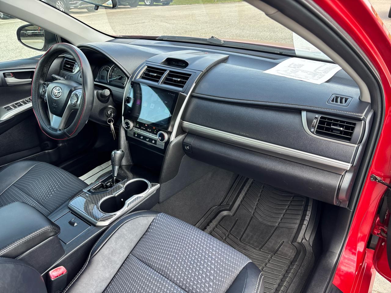 Toyota Camry 2014.5 4dr Sdn I4 Auto SE (Natl) 2013