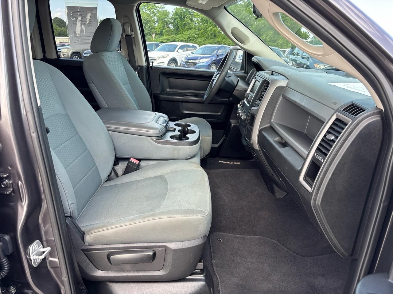 RAM 1500 Classic Express 4x4 Quad Cab 6'4" Box 2019