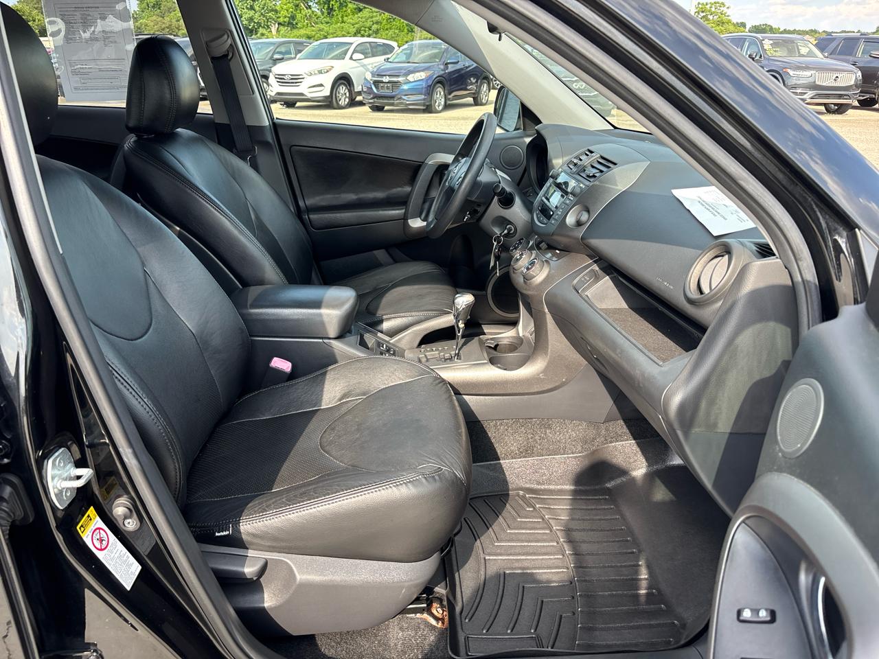 Toyota RAV4 4WD 4dr V6 5-Spd AT Sport (Natl) 2011